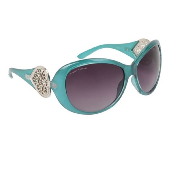 2 for $30 cute sunglasses comes with hard case - Picture 3 of 6